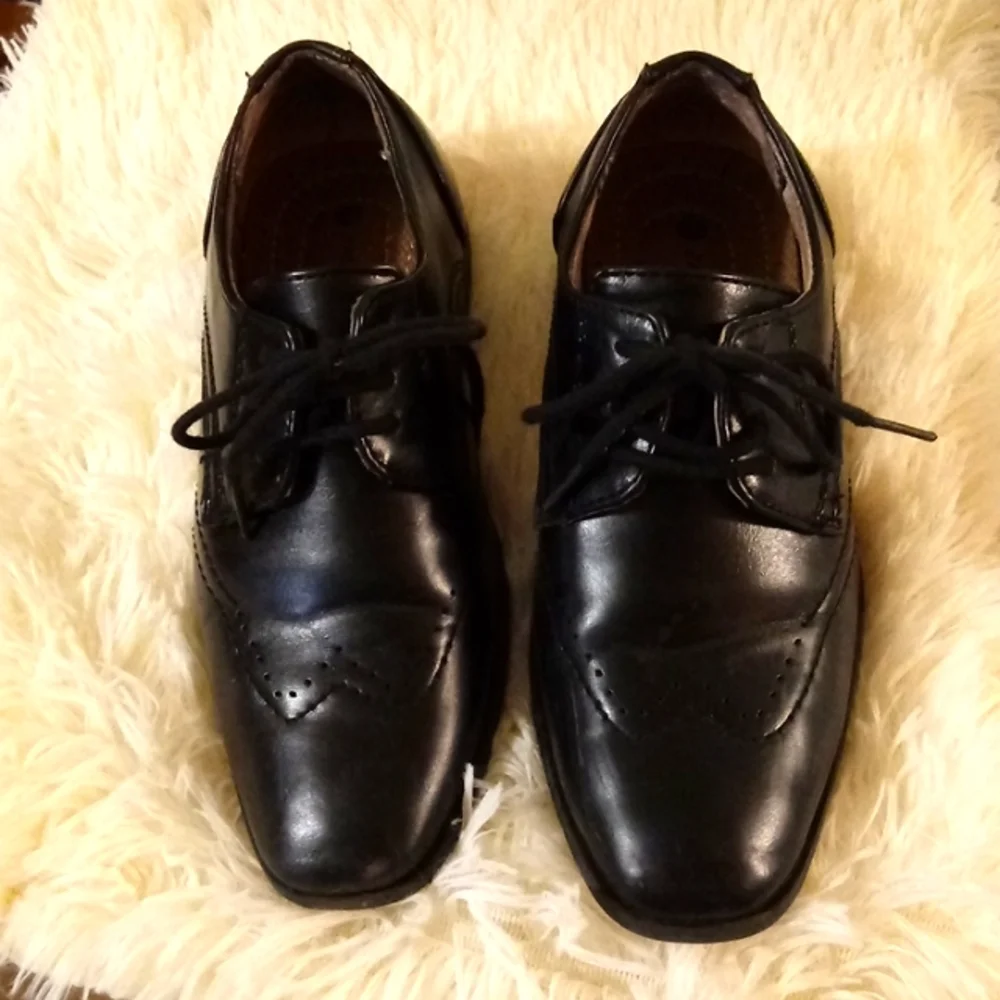 Easy Strider Dress Shoe - Picture 1 of 5